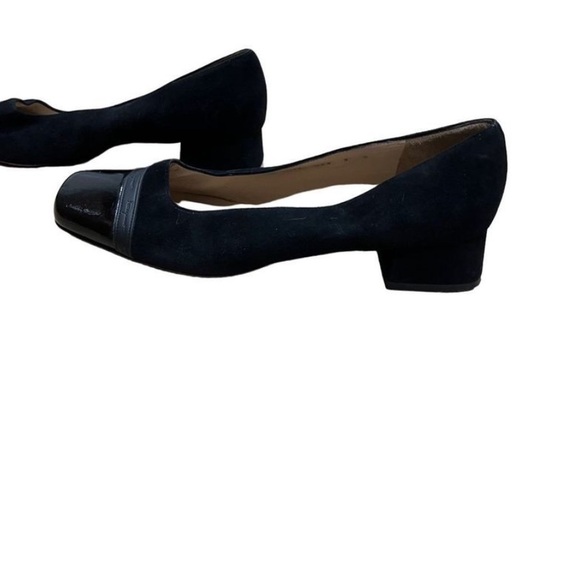 Salvatore Ferragamo Black Flats - Picture 3 of 7